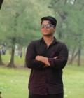 Встретьте Мужчинa : Bidhan, 18 лет до Индия  Chittagong 